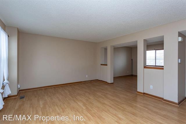 1130 Pond Side Drive 9918706