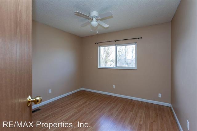 1130 Pond Side Drive 9918706