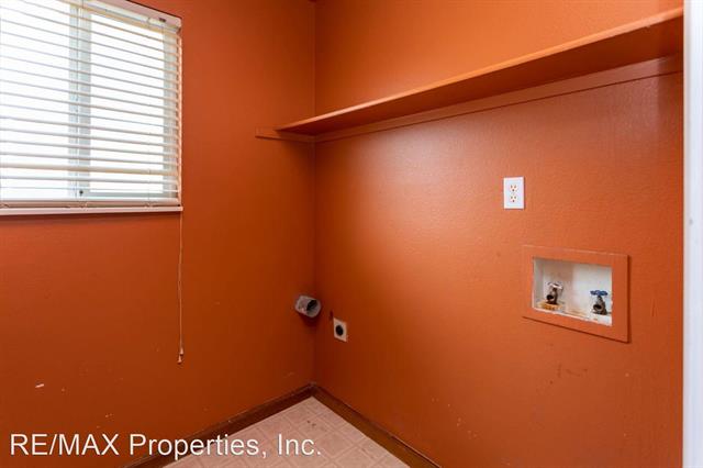 1130 Pond Side Drive 9918706