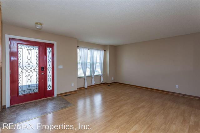 1130 Pond Side Drive 9918706