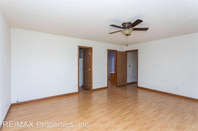 1130 Pond Side Drive 9918706