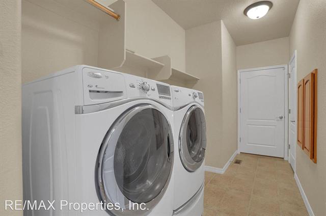 1118 Glengary Place 12152868