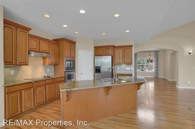 1118 Glengary Place 12152868