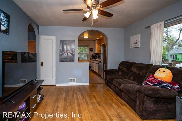 922 E High Street 12169526