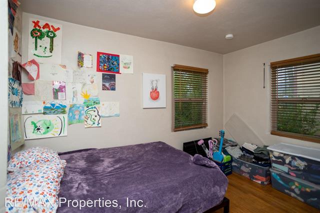 922 E High Street 12169526