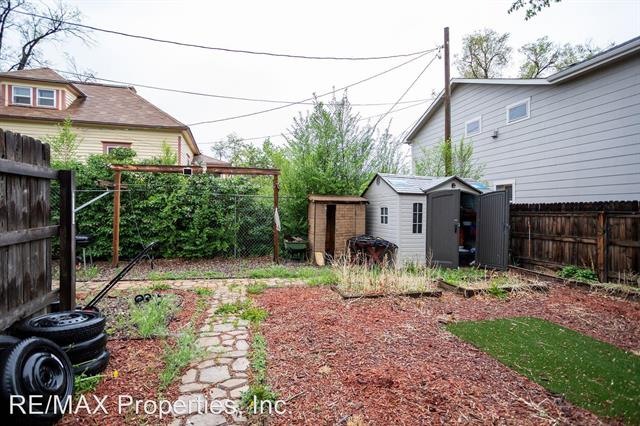 922 E High Street 12169526