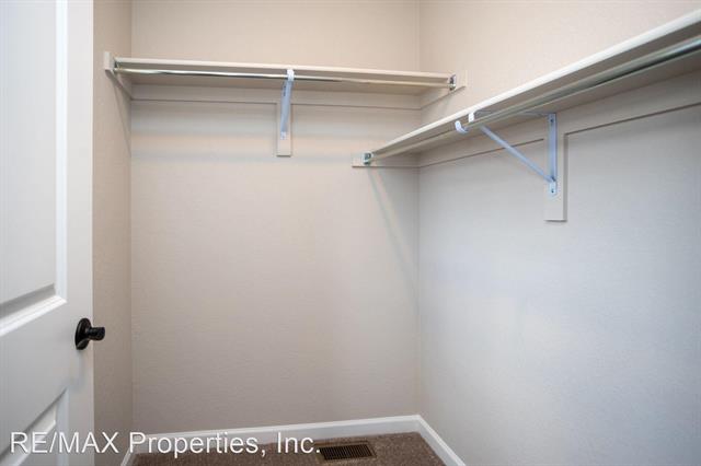 1623 Spring Water Point 12192092