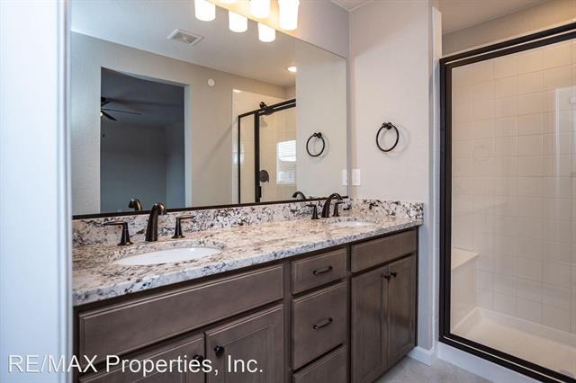 1623 Spring Water Point 12192092