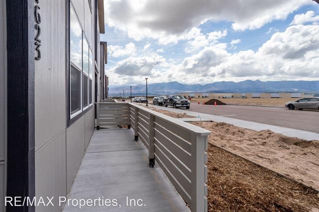 1623 Spring Water Point 12192092