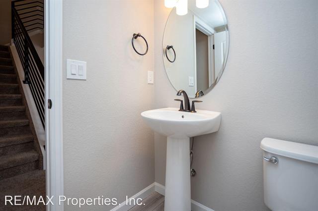 1623 Spring Water Point 12192092