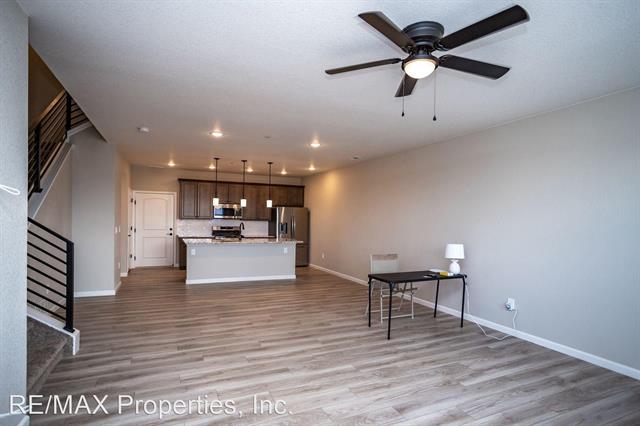 1623 Spring Water Point 12192092