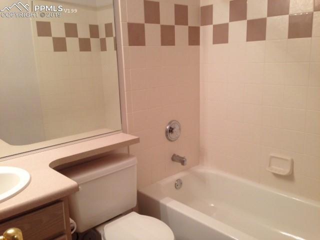 9501 Sycamore Glen Trail