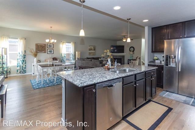 1720 Willow Park Way 9124155