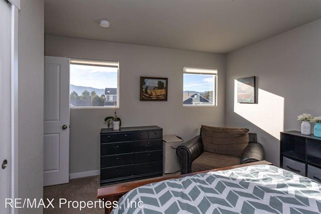 1720 Willow Park Way 9124155