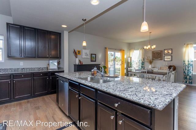 1720 Willow Park Way 9124155