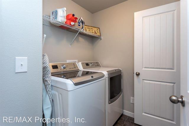 1720 Willow Park Way 9124155