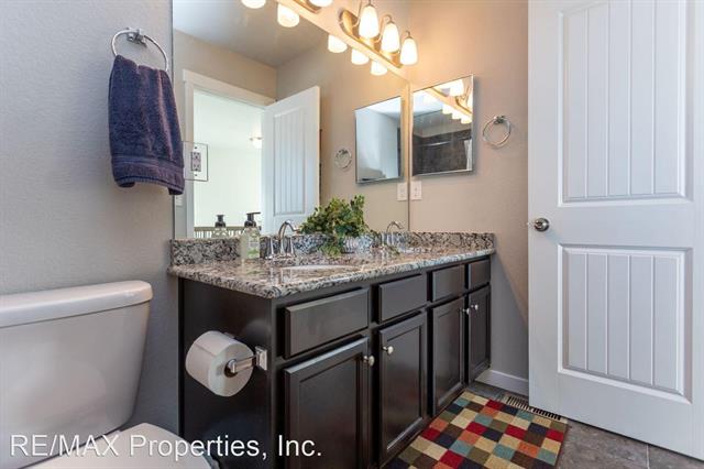 1720 Willow Park Way 9124155