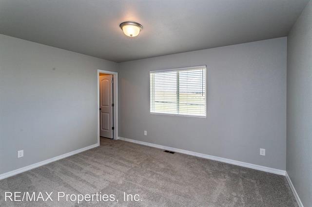 8334 Talc Drive 12276004