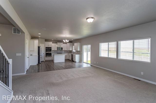 8334 Talc Drive 12276004