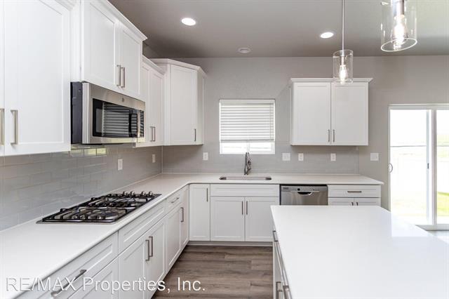 8334 Talc Drive 12276004