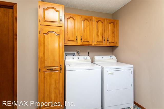 2230 Hill Circle 12284684