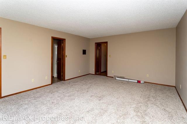 2230 Hill Circle 12284684