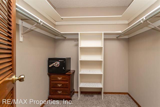 2230 Hill Circle 12284684