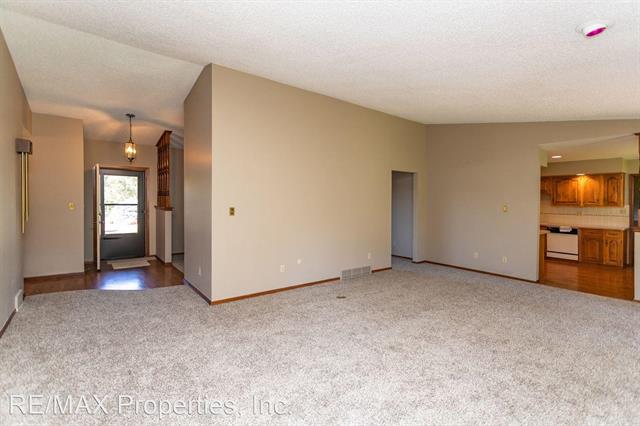 2230 Hill Circle 12284684