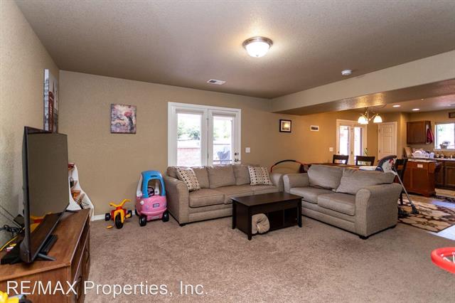 3683 Reindeer Circle 12351402