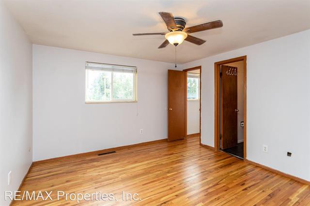 616 Lansing Drive 12361687