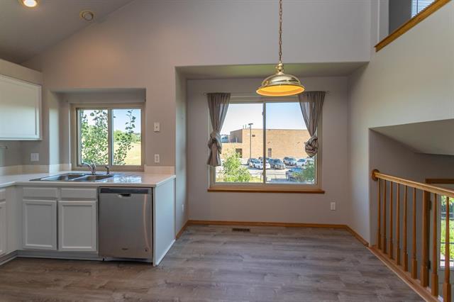 1102 Scarlet Oak Drive