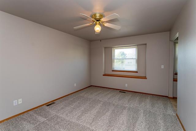 1102 Scarlet Oak Drive