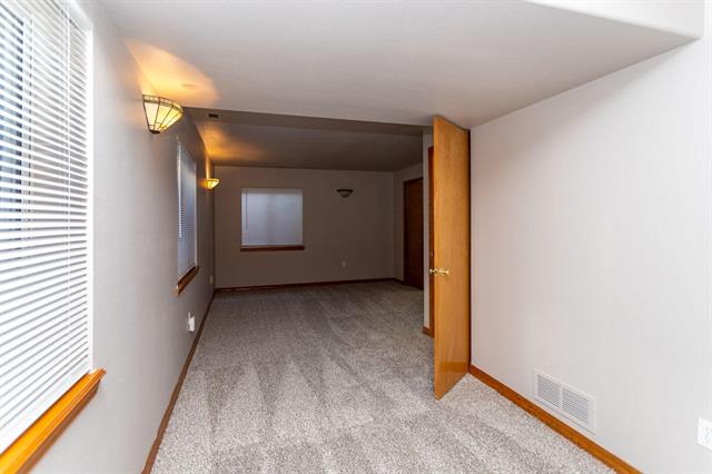 1102 Scarlet Oak Drive