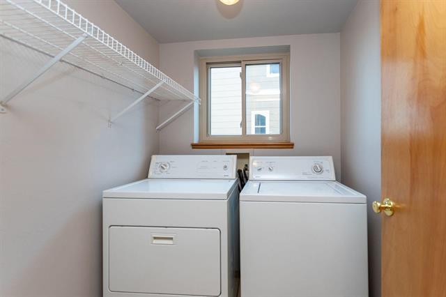 1102 Scarlet Oak Drive