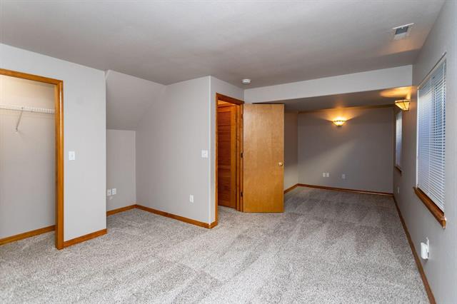 1102 Scarlet Oak Drive