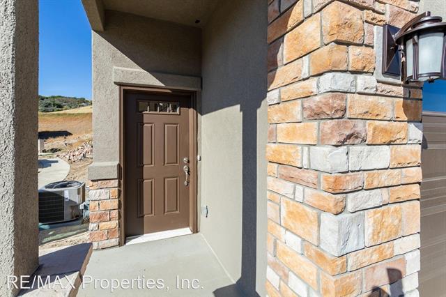 5802 Villa Lorenzo Drive 12460994