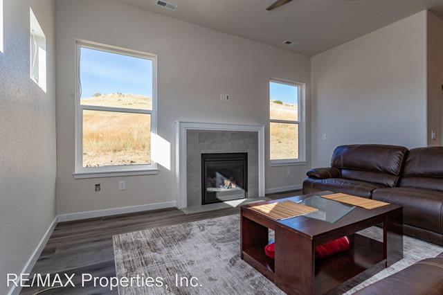 5802 Villa Lorenzo Drive 12460994