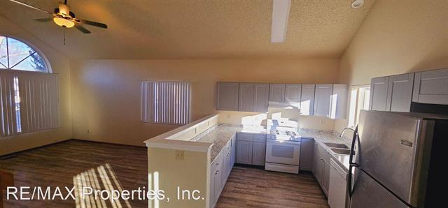 6555 Holt Drive 12586080