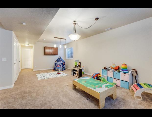 12615 Handles Peak Way