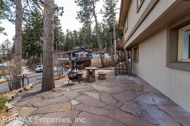 3735 Hill Drive 12777451