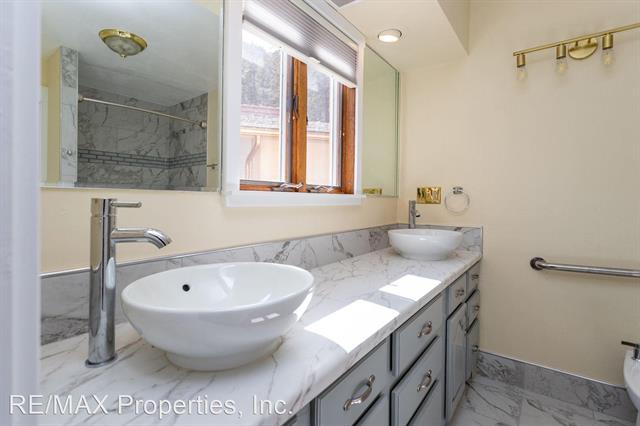 3735 Hill Drive 12777451