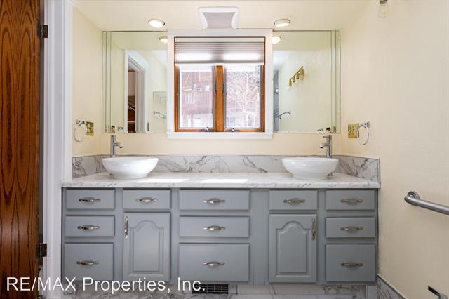 3735 Hill Drive 12777451