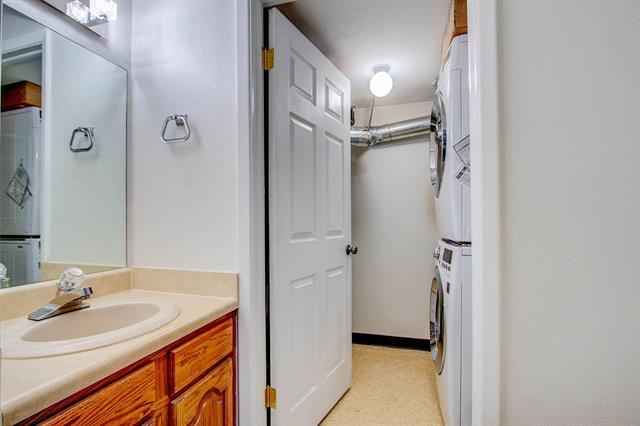 6139 Little Pine Circle