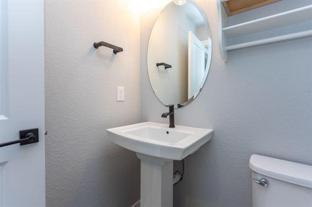 10659 White Kettle Trail