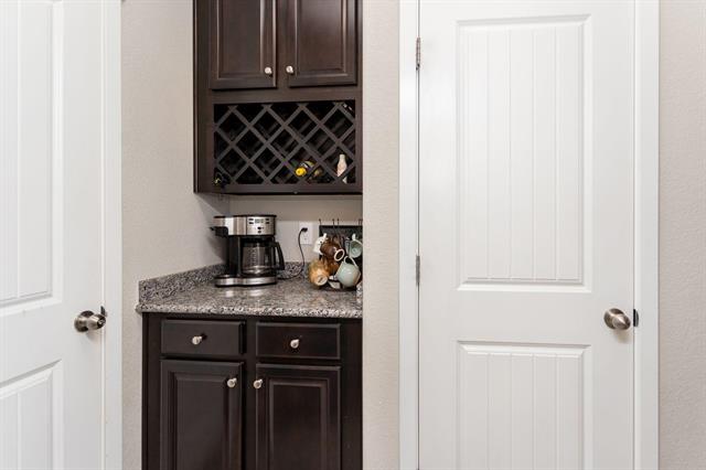 8021 Moorebank Drive