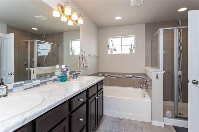 8021 Moorebank Drive