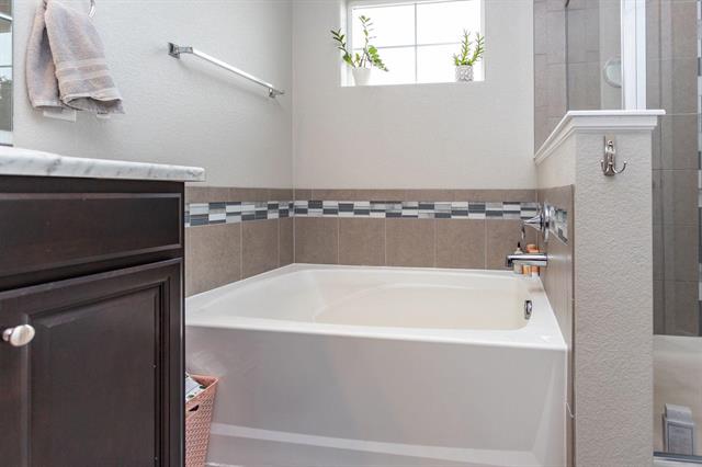 8021 Moorebank Drive