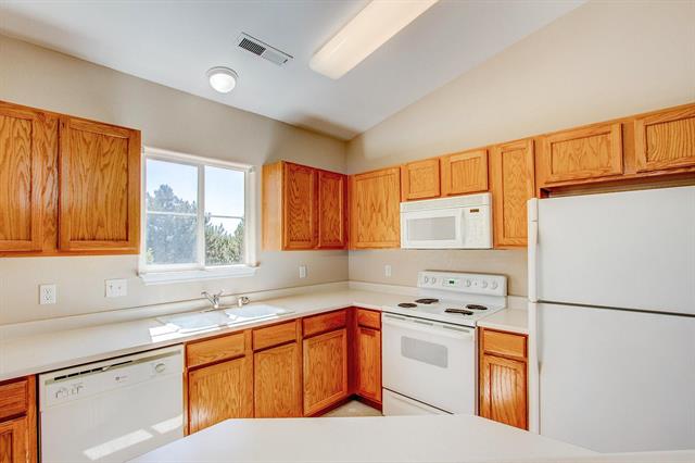 3815 Riviera Grove 201