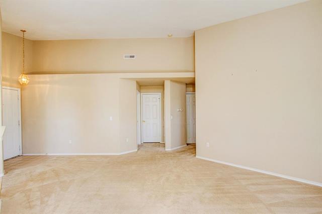 3815 Riviera Grove 201