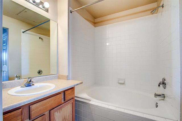 3815 Riviera Grove 201